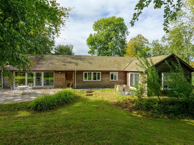 Bungalow for sale in Wootton, Ash