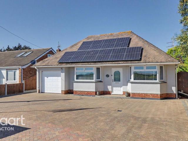 Bungalow for sale in Dale Hill, Essex