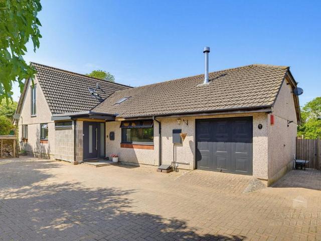 Bungalow for sale in Mount Wise