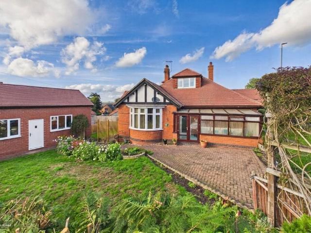 Bungalow for sale in Burton upon Trent, East Staffordshire