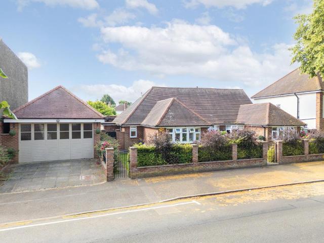 Bungalow for sale in Brambleside, Kettering