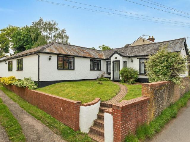 Bungalow for sale in Shaftenhoe End, North Hertfordshire