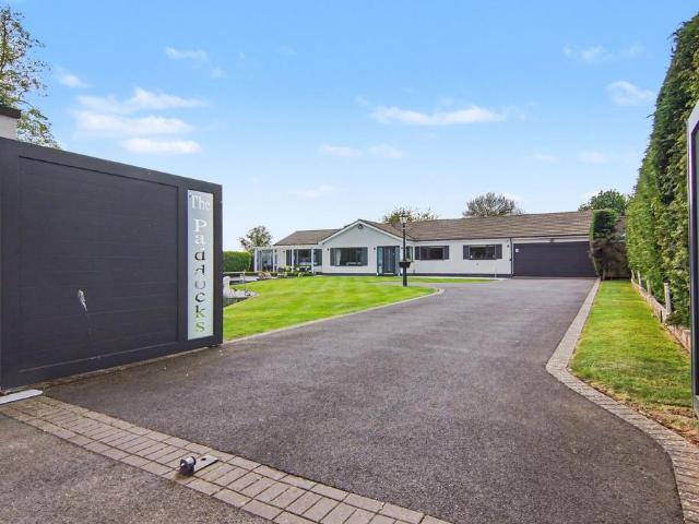 Bungalow for sale in Corley CP, Gun Hill