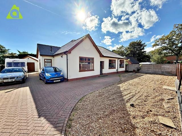 Bungalow for sale in Westhoughton, Lee Bank