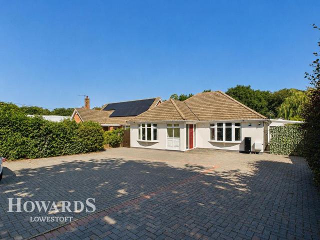 Bungalow for sale in Eastbridge, Suffolk