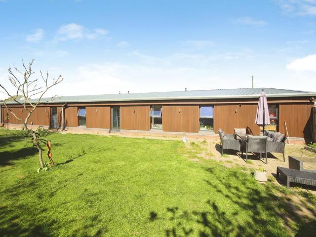 Bungalow for sale in Crookhill, Worcestershire