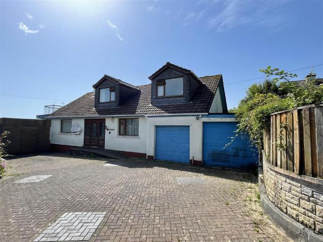 Bungalow for sale in Longdowns, Cornwall