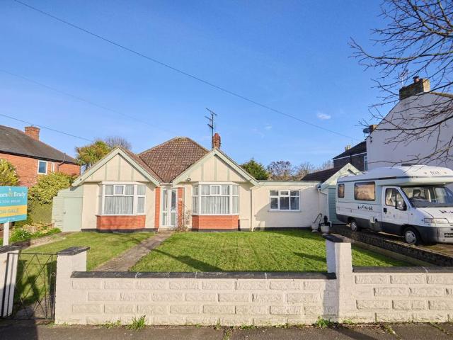 Bungalow for sale in Eastbridge, Suffolk