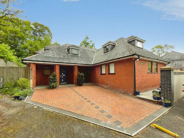 Bungalow for sale in Cwmafan, Wales