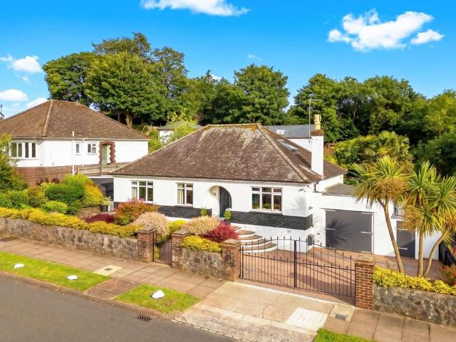Bungalow for sale