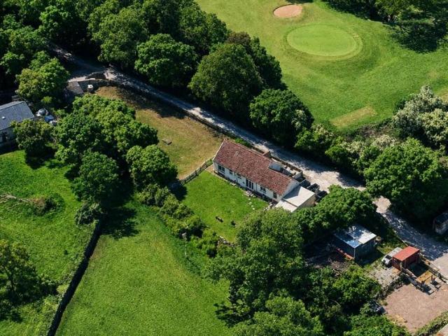 Bungalow for sale in Colcot, Barry