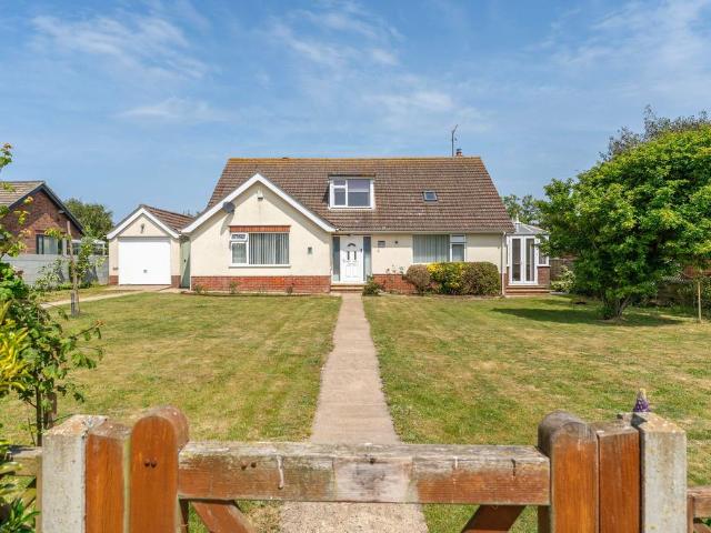 Bungalow for sale in Comers, Norfolk