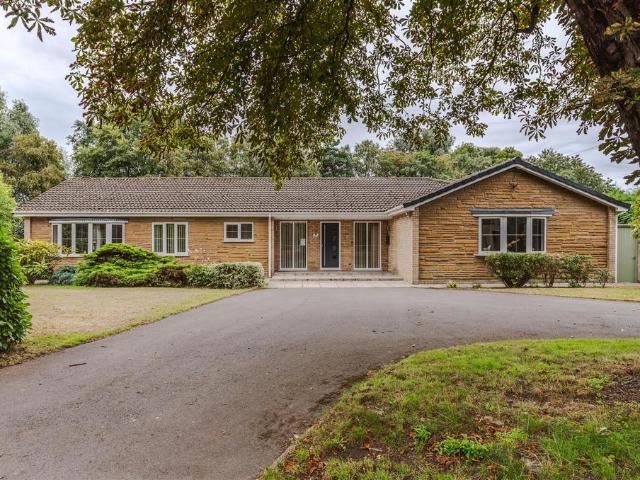 Bungalow for sale in Bottesford, North Lincolnshire