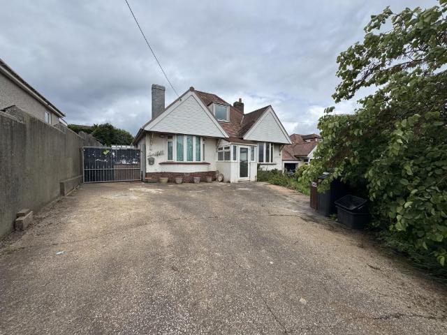 Bungalow for sale in Whiterock