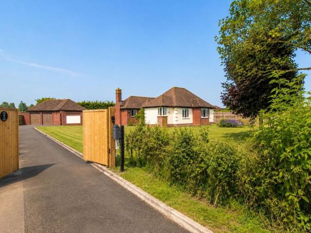 Bungalow for sale in Great Tey, Fordham Heath