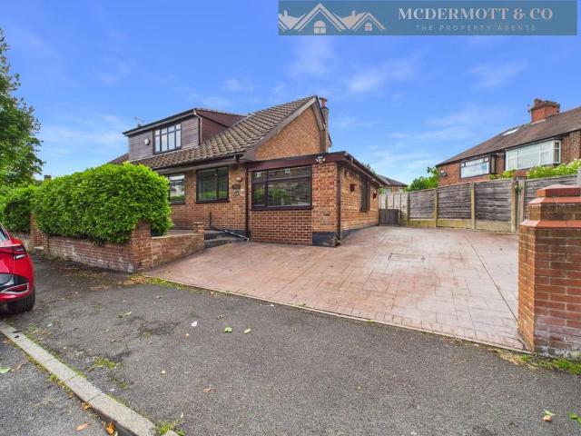 Bungalow for sale in Georgia, Greater Manchester