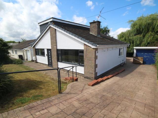 Bungalow for sale in Mynydd Isa, Wales