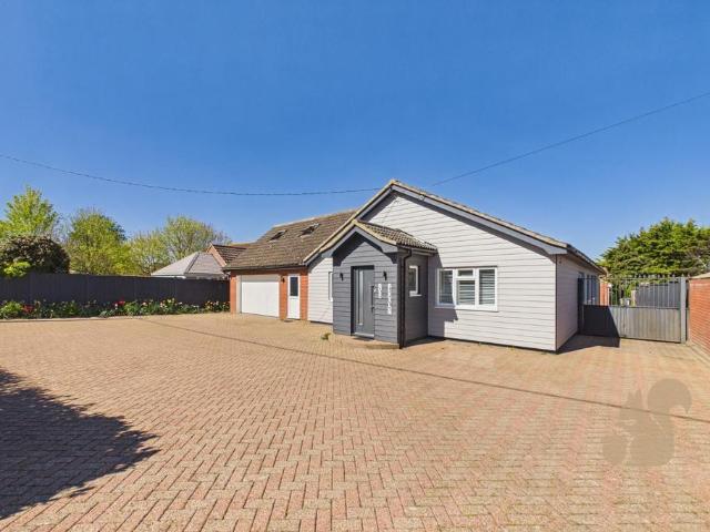 Bungalow for sale in Chilton, Chelmondiston