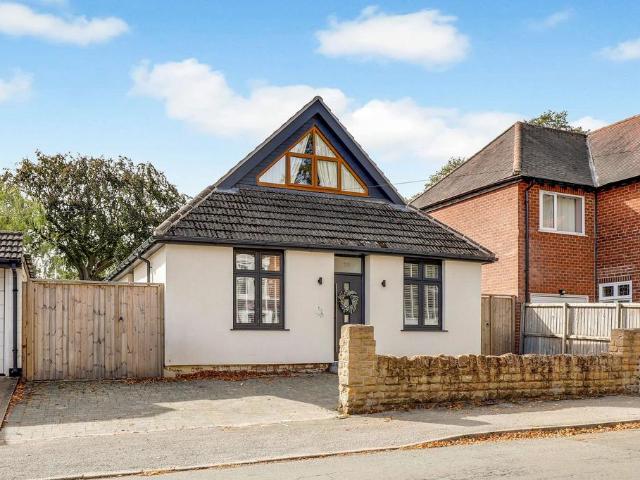 Bungalow for sale in Arnold, Gedling