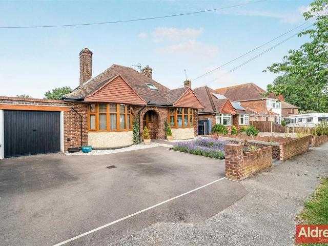 Bungalow for sale in Eastbridge, Suffolk