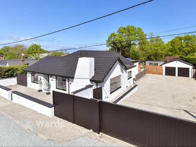 Bungalow for sale in The Bridge, Kent