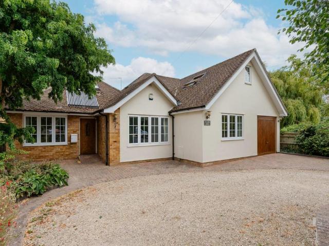 Bungalow for sale in Berrick Salome, Oxfordshire