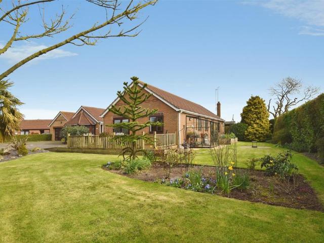 Bungalow for sale in Roos, East Riding Of Yorkshire