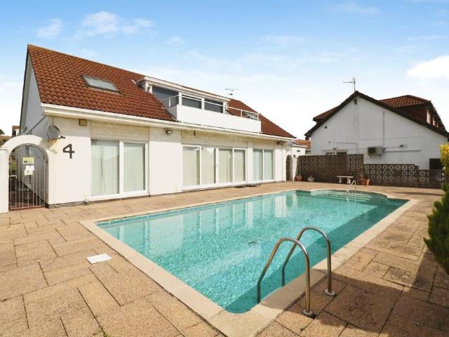 Bungalow for sale in Sully and Lavernock, Sully