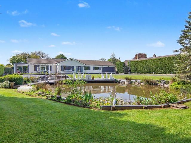 Bungalow for sale in Corley CP, Gun Hill