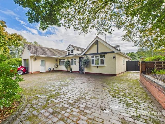 Bungalow for sale in Chadsmoor, Staffordshire