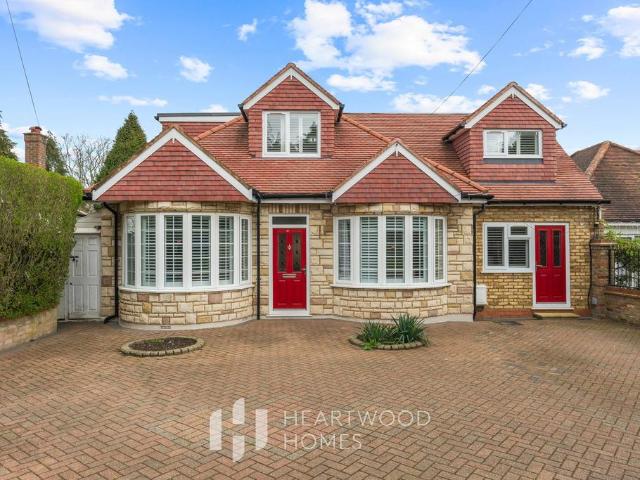 Bungalow for sale in St Albans, Five Acres