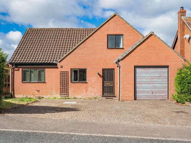 Bungalow for sale in Haverhill, West Suffolk