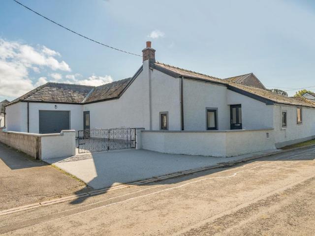 Bungalow for sale