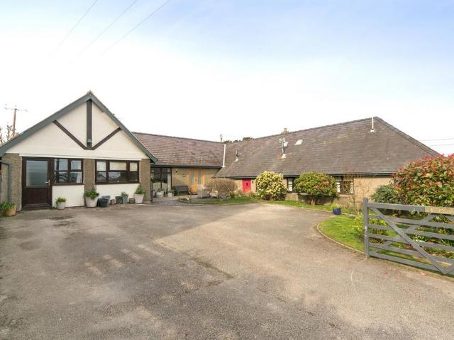 Bungalow for sale in Betws yn Rhos, Wales