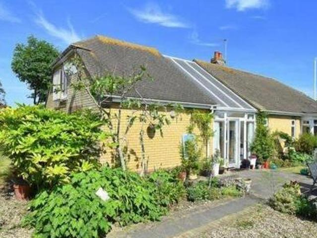 House for sale in Bromstone, Acol
