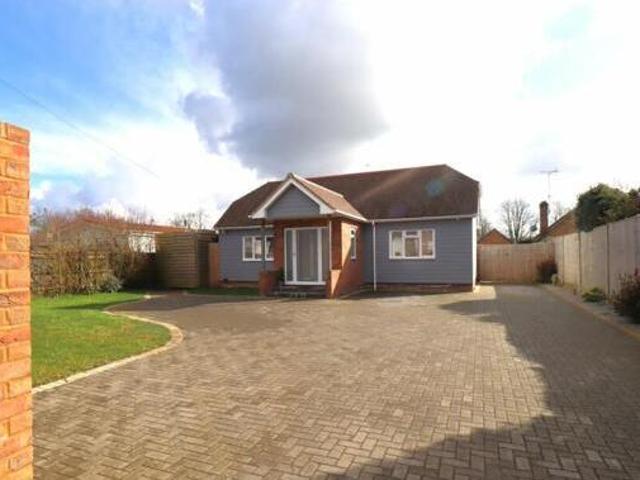 House for sale in Cove West Heath, Rushmoor