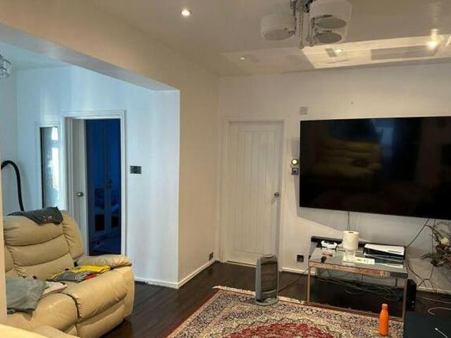 House for sale in London Borough of Hounslow, Feltham