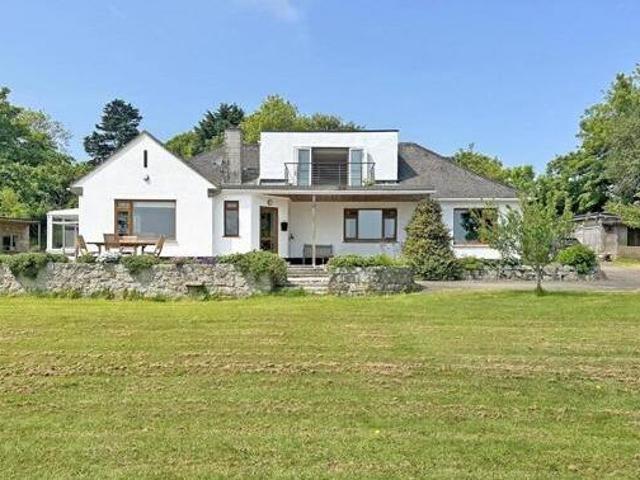 House for sale in Hayle, Cornwall
