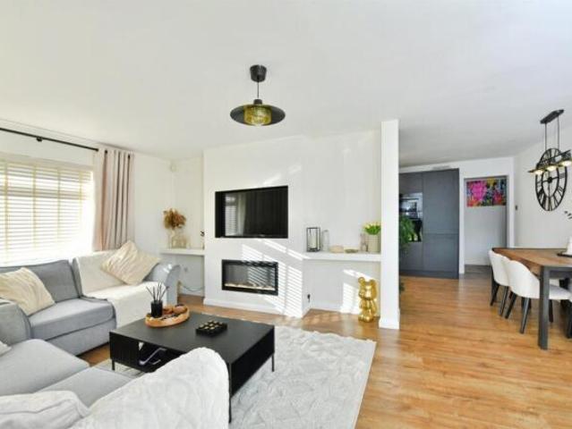 Bungalow for sale in Mount Wise