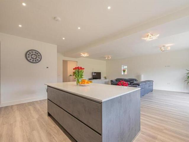 Bungalow for sale in Five Acres, Hertfordshire