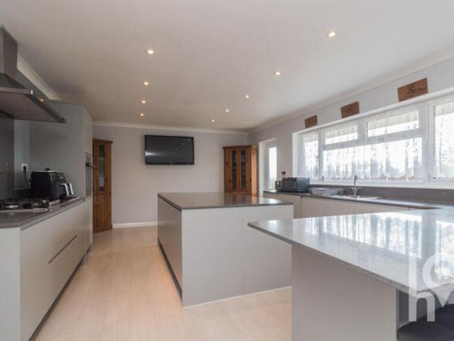 Bungalow for sale in Minster-on-Sea, Swale