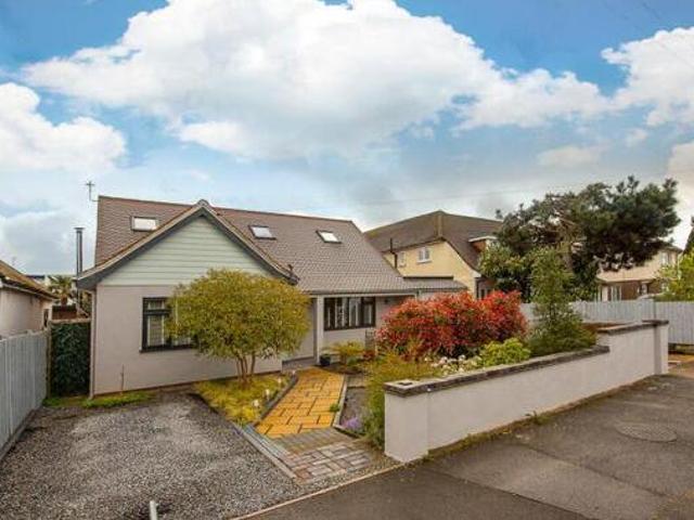 House for sale in Lower Halliford, Surrey