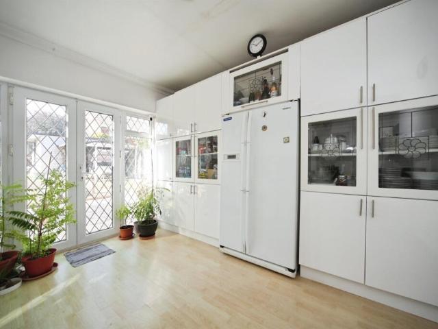 Bungalow for sale in Spring Park, Luton