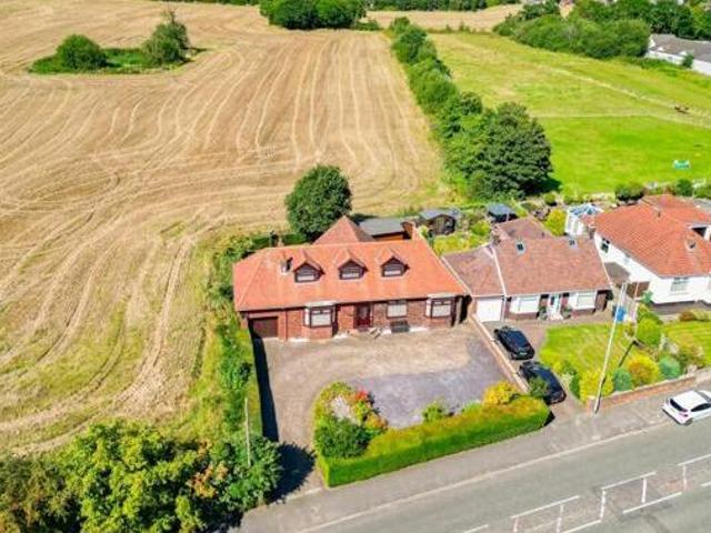 House for sale in Widnes, Liverpool City Region