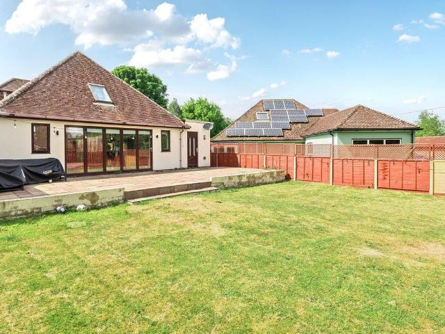 Bungalow for rent in Priest Down, Isle Of Man