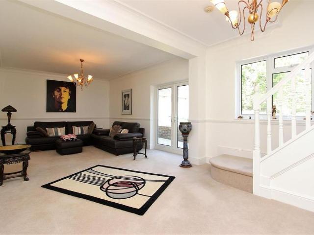 House for rent in Red Hill, Surrey