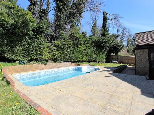 House for rent in Red Hill, Surrey