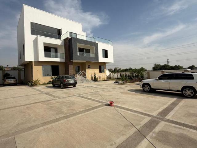 Detached duplex for sale in Katampe, Sokoto