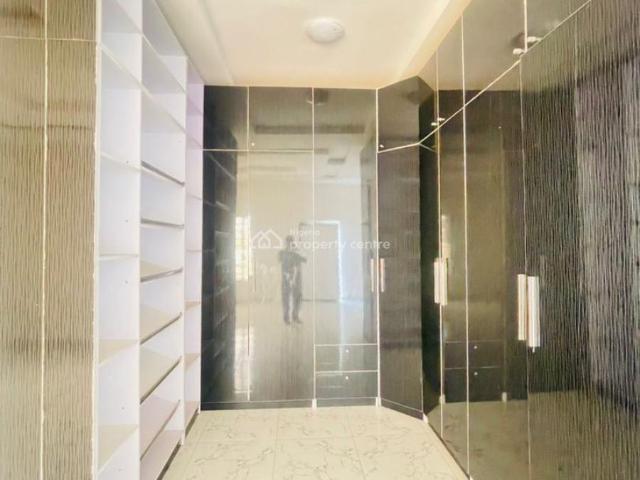 Detached duplex for sale in Eti Osa, Lagos