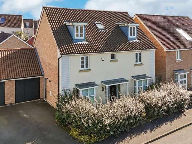 Farm for sale in Hunsbury Meadows, Northamptonshire